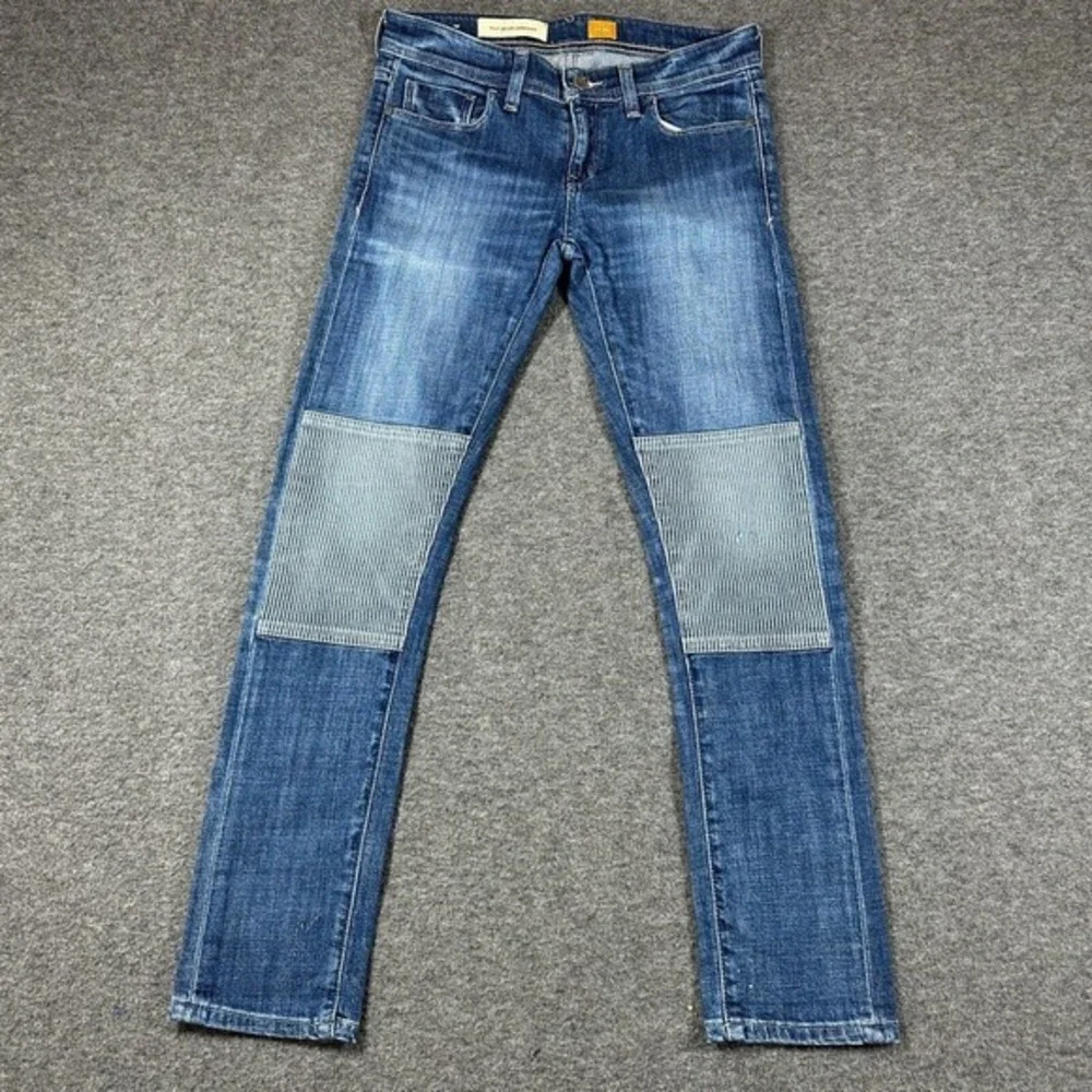 Pilcro Patchwork‎ Jeans Womens Size 26 Medium Wash Faded Knee Patch